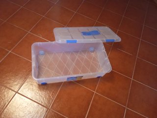 Caja Almacenaje Plástico Transparente con Ruedas