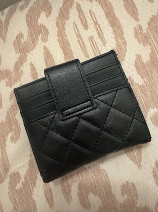 Portacarte Chanel nero con logo dorato
