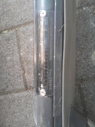 Patinete eléctrico xiaomi scooter4  me urge vender