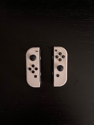 Nintendo Switch OLED + 5 juegos + 2 mandos