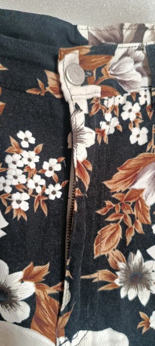 Pantalones florales boho chic