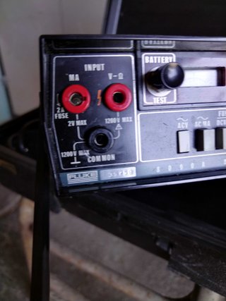 Multímetro Digital Fluke 8000A
