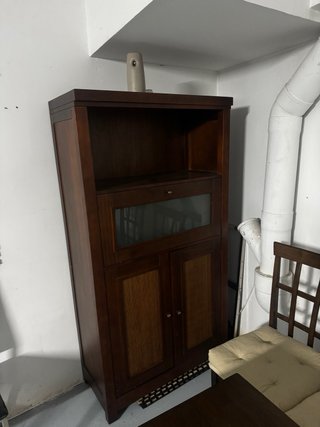 Vitrina aparador madera maciza estilo clásico