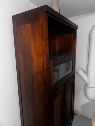 Vitrina aparador madera maciza estilo clásico