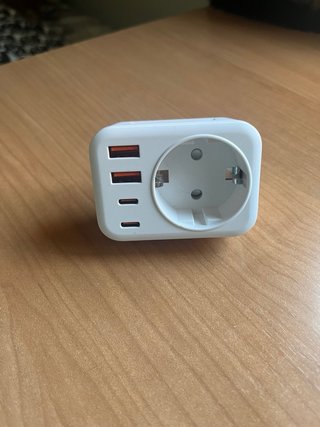 Adaptador Enchufe USA a Europeo