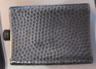 Petaca Peltre Vintage Martillada 8oz