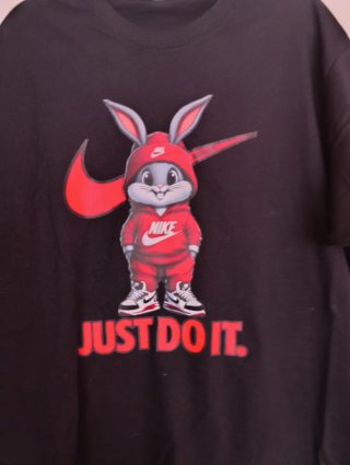 Camiseta Negra Conejo Just Do It