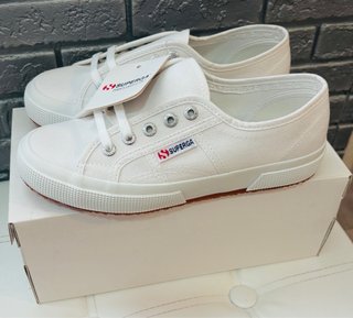 Superga 2750 Blancas Talla 37 Nuevas a estrenar.