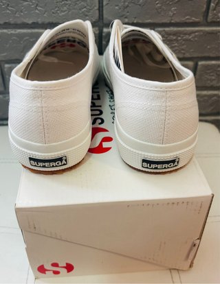 Superga 2750 Blancas Talla 37 Nuevas a estrenar.
