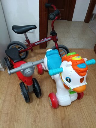 Lote: Bicicleta, Moto y Caballito