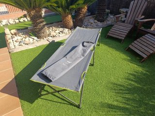 Tumbona plegable Decathlon gris