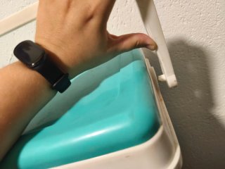 Nevera vintage azul y crema
