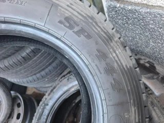 215 75 R17.5 Dunlop - 1 neumático camión