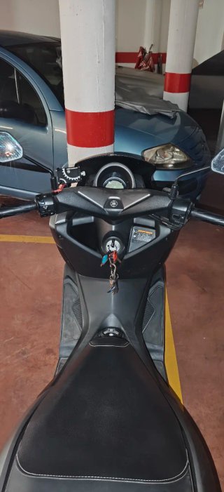 Yamaha NMAX 125cc 8.000km.!!
