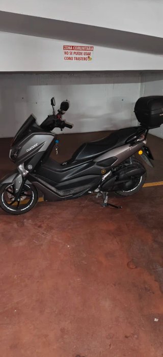 Yamaha NMAX 125cc 8.000km.!!