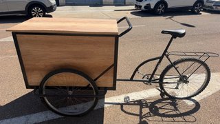 CandiBar Bicicleta y baúl de Madera