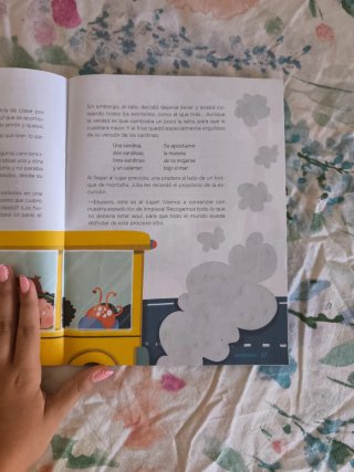 Lengua Andalucía ; El equipo Bluf. 2 Primaria