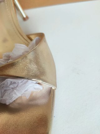 Sandalias doradas Mango Talla 41