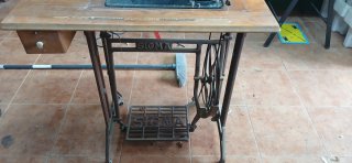 Máquina de coser Sigma antigua