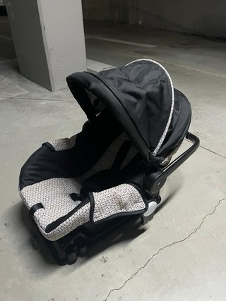 Canastilla portabebé y silla coche 2 en 1