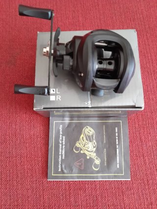 Carrete de pesca.Reel. nuevo