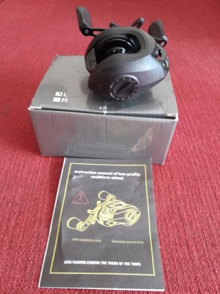 Carrete de pesca.Reel. nuevo