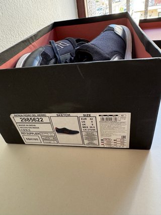 Zapatos Pedro del Hierro Negros y Dorados