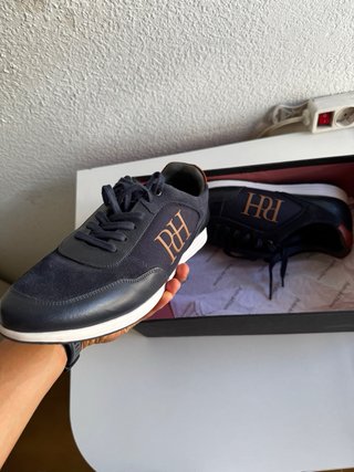 Zapatos Pedro del Hierro Negros y Dorados