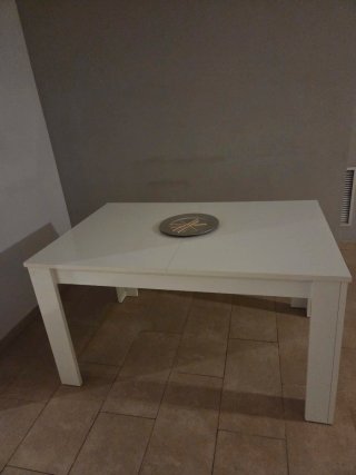 Mesa de comedor blanca extensible