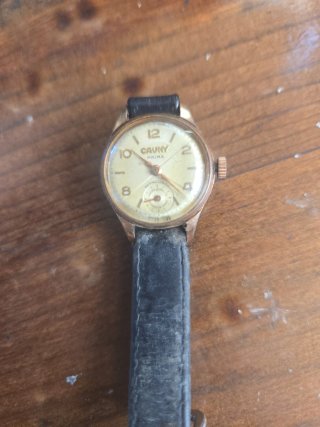 Reloj Cauny Prima Dorado y Negro