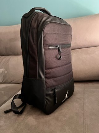 Mochila Jordan Negra Nueva Impermeable