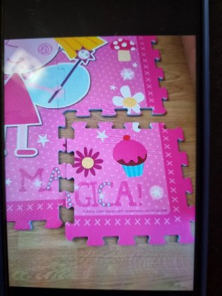 Alfombra infantil Ben y Holly rosa