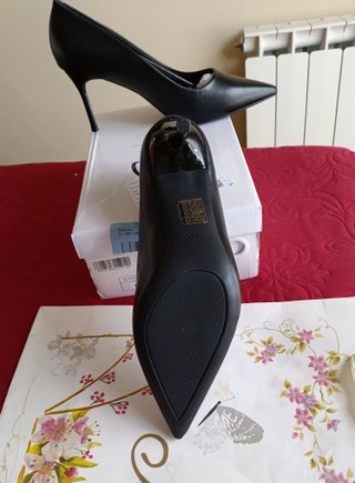 Zapatos de tacón negros elegantes talla 40
