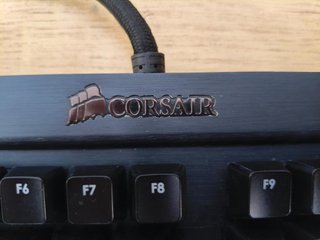 Teclado Mecánico Corsair K70 Cherry MX Red