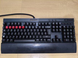 Teclado Mecánico Corsair K70 Cherry MX Red