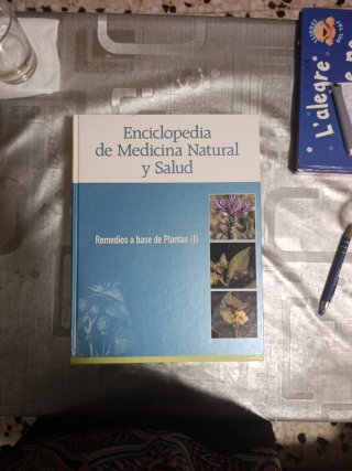 Enciclopedia de medicina natural y salud