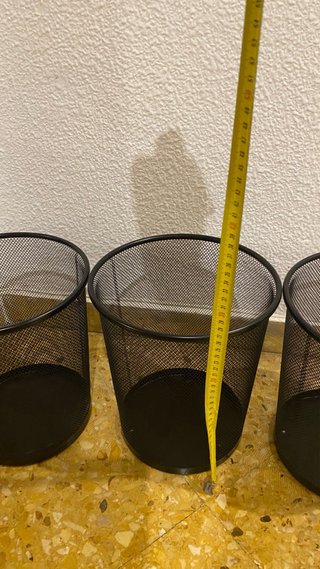 3 Cubos de Basura Metálicos Negros