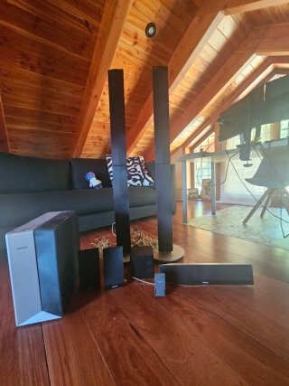 Home cinema Philips 5.1 subwoofer y altavoces
