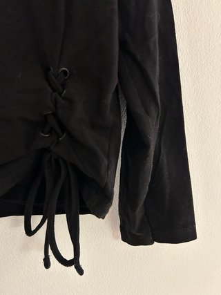 Camiseta negra de manga larga de Inside