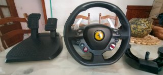 Volante Thrustmaster T80 Ferrari 488 GTB