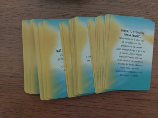 El poder del ahora : 50 cartas de inspiración
