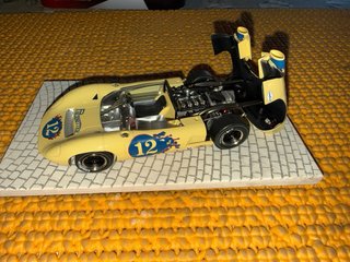 Scalextric sloter Classics Lola T70
