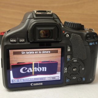 Canon EOS 550D COMPLETA