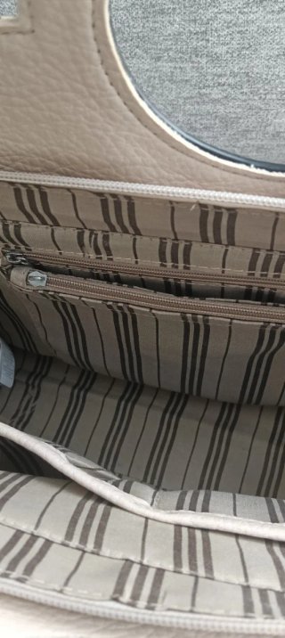 Bolso Beige con Asa Circular
