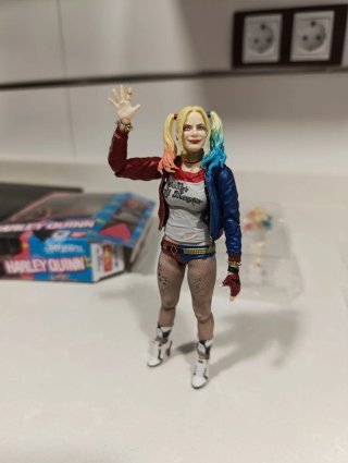 SH Figuarts Harley Quinn Suicide Squad