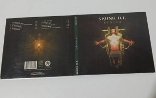 Skunk D.F. - Dentro CD
