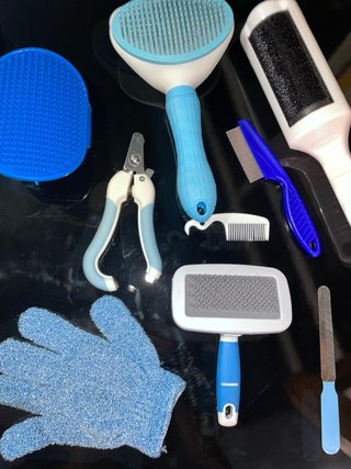 Kit Cuidado Mascotas: Cepillos, Cortaúñas y Más