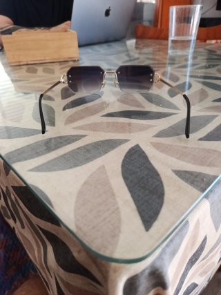 Gafas Cartier Oro y Negro Sin Marco