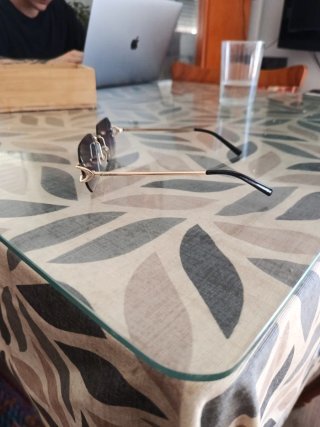 Gafas Cartier Oro y Negro Sin Marco
