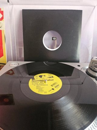 Nomenklatur - Vision EP | Elektrofón 2004